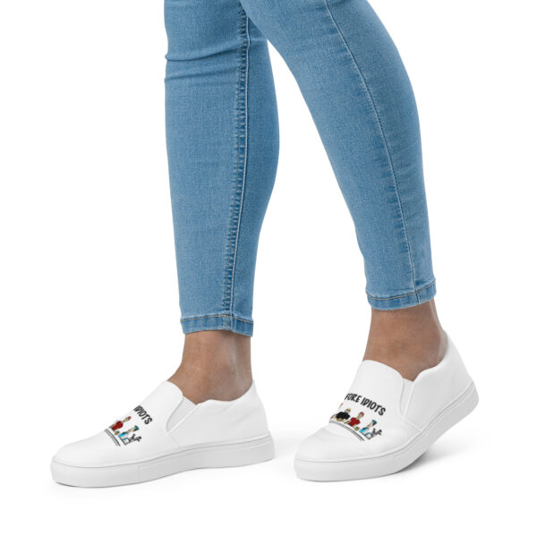 Women’s slip-on canvas shoes - Image 2